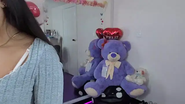 Snapshot of AriadnaCappelletty chatting on October 18, 2025, 4:31 pm AriadnaCappelletty online show from October 18, 2025, 4:31 pm