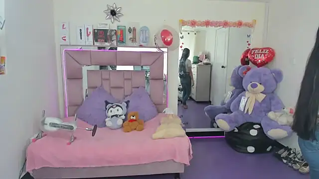 Snapshot of AriadnaCappelletty chatting on November 1, 2025, 3:39 pm AriadnaCappelletty online show from November 1, 2025, 3:39 pm