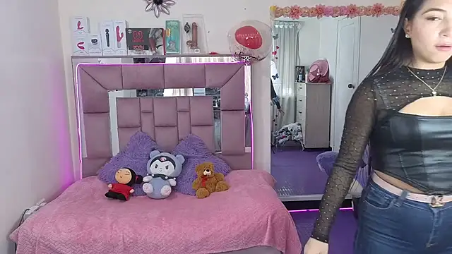 Snapshot of AriadnaCappelletty chatting on September 27, 2025, 3:51 pm AriadnaCappelletty online show from September 27, 2025, 3:51 pm