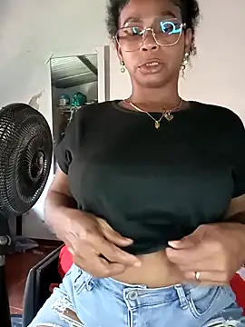 Melanie candy  online show from February 13, 2025, 5:44 pm