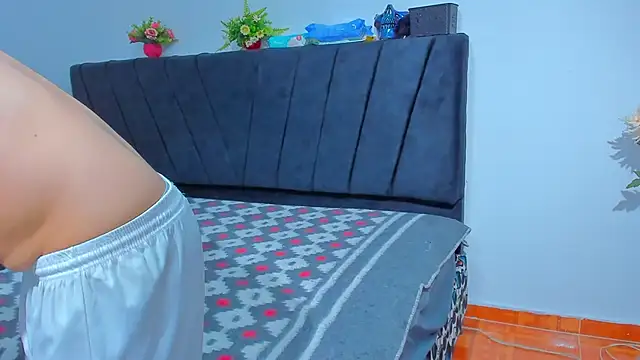 Snapshot of big-dicktop23 chatting on October 27, 2025, 6:31 pm big-dicktop23 online show from October 27, 2025, 6:31 pm