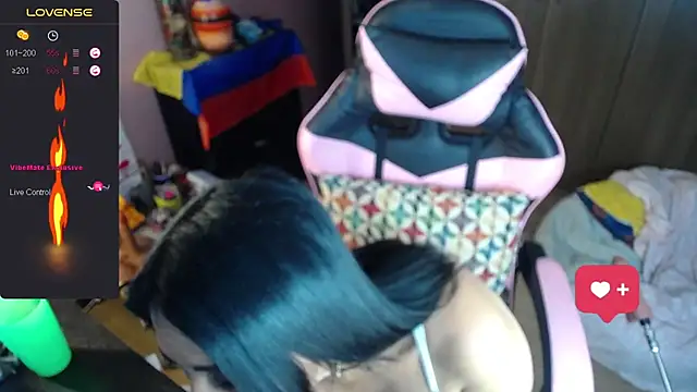 Snapshot of paolagomez_ chatting on October 21, 2025, 11:15 pm paolagomez  online show from October 21, 2025, 11:15 pm