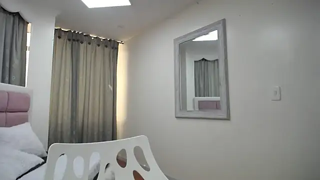 Snapshot of IssadoraJames chatting on December 25, 2024, 3:17 pm IssadoraJames online show from December 25, 2024, 3:17 pm