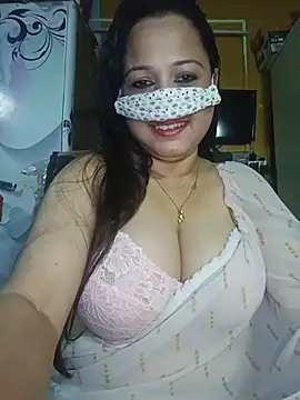 Snapshot of albelasummi702 chatting on June 18, 2026, 1:59 am albelasummi702 online show from June 18, 2026, 1:59 am