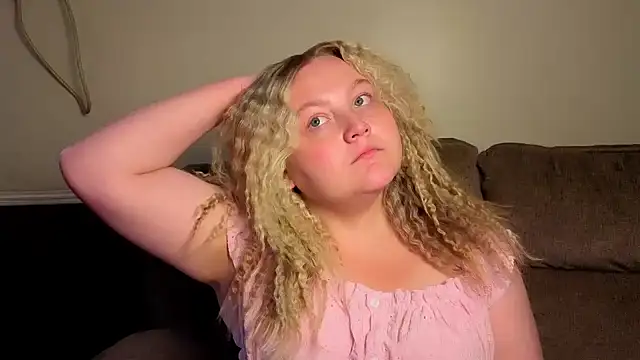 PhatAssBlond online show from July 20, 2026, 9:39 pm