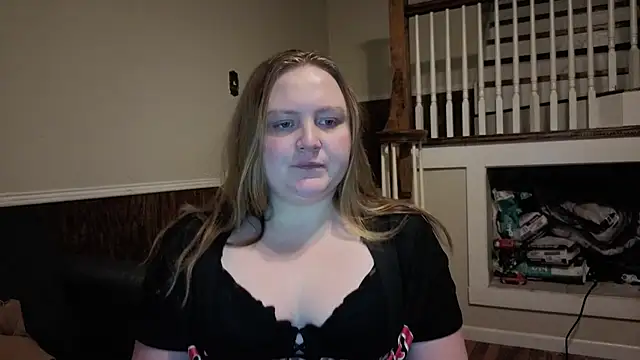 Snapshot of PhatAssBlond chatting on January 31, 2026, 11:25 pm PhatAssBlond online show from January 31, 2026, 11:25 pm