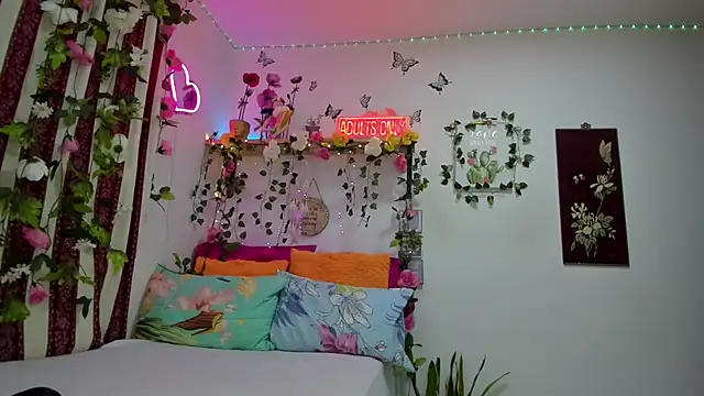 Snapshot of anasttacia_210 chatting on October 5, 2025, 10:22 pm anasttacia 210 online show from October 5, 2025, 10:22 pm