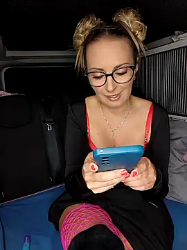 Jade Emeraud online show from November 5, 2025, 8:34 pm