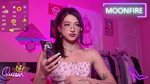 moonfiredancer online show from March 18, 2026, 7:22 am