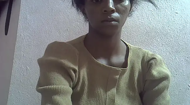 ElianeHot online show from March 14, 2025, 5:35 pm