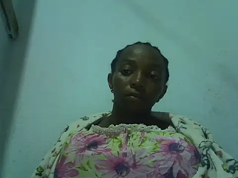 Snapshot of ElianeHot chatting on February 9, 2026, 6:17 pm ElianeHot online show from February 9, 2026, 6:17 pm