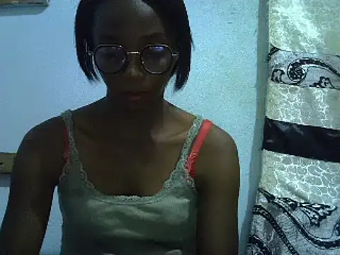 ElianeHot online show from February 17, 2025, 6:39 pm