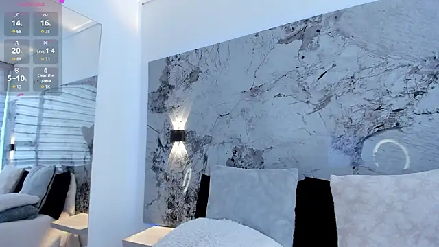 LIZ HOLMES online show from November 27, 2025, 12:05 pm