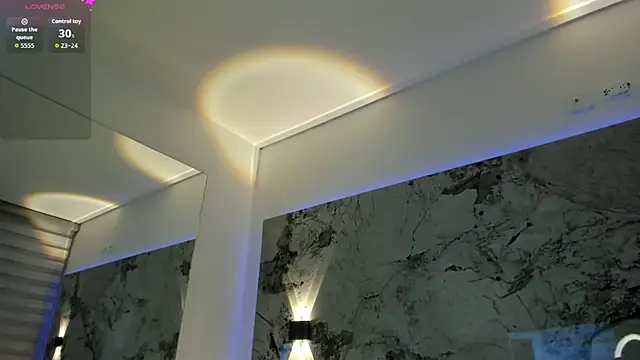 Snapshot of LIZ_HOLMES chatting on October 10, 2025, 10:38 am LIZ HOLMES online show from October 10, 2025, 10:38 am