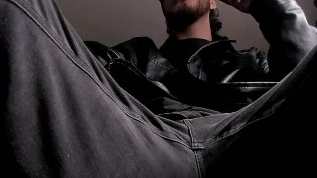 s sven03 online show from June 10, 2026, 10:44 pm