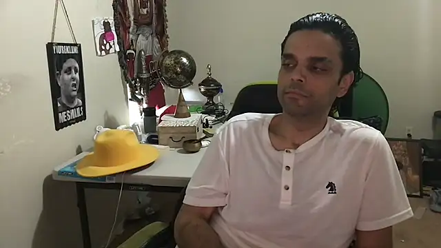 GForceSavage online show from September 14, 2025, 10:10 pm