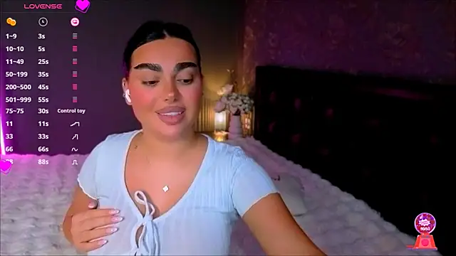 babyleilaa online show from November 3, 2025, 10:57 pm