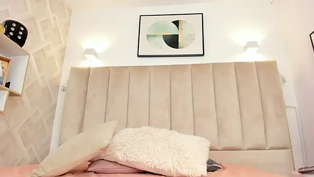 Anniie Queen online show from March 31, 2026, 3:08 am