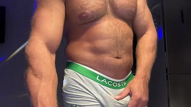 Snapshot of KarlosRichi chatting on December 10, 2024, 5:33 pm KarlosRichi online show from December 10, 2024, 5:33 pm