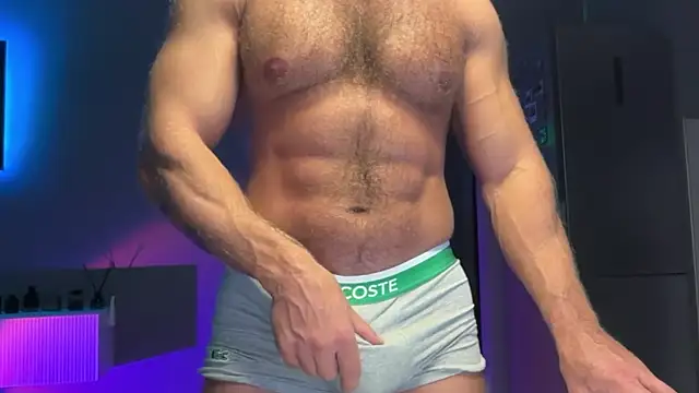 KarlosRichi online show from December 19, 2025, 4:05 am