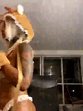 kary bunny3 online show from January 18, 2026, 3:32 am