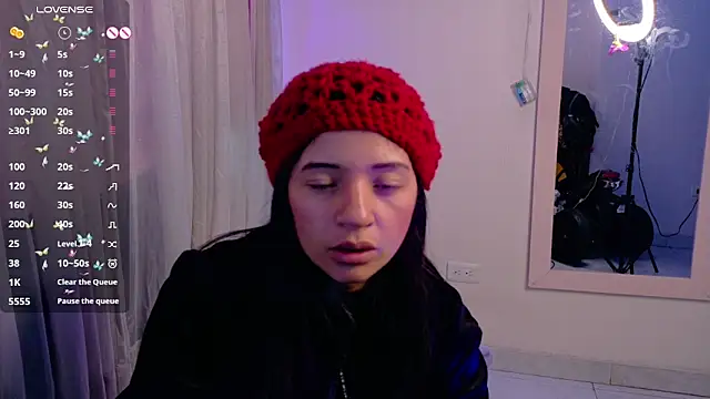 angelie 3 online show from October 1, 2025, 9:40 pm