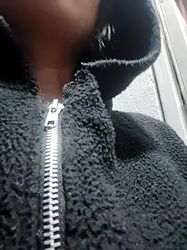 angelie 3 online show from October 13, 2025, 3:08 am