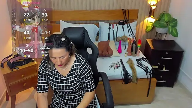 Snapshot of luciana_ballesteros_ chatting on October 27, 2025, 12:17 pm luciana ballesteros  online show from October 27, 2025, 12:17 pm