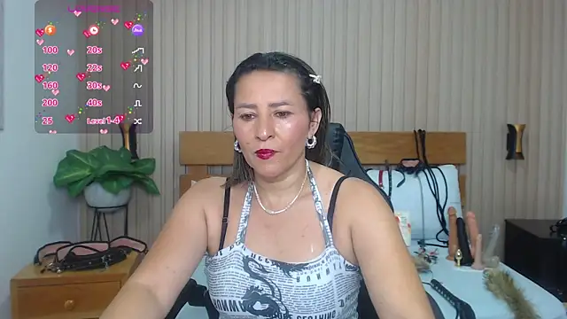Snapshot of luciana_ballesteros_ chatting on March 15, 2025, 12:02 pm luciana ballesteros  online show from March 15, 2025, 12:02 pm