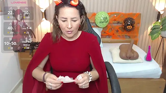 Snapshot of luciana_ballesteros_ chatting on October 31, 2025, 12:35 pm luciana ballesteros  online show from October 31, 2025, 12:35 pm