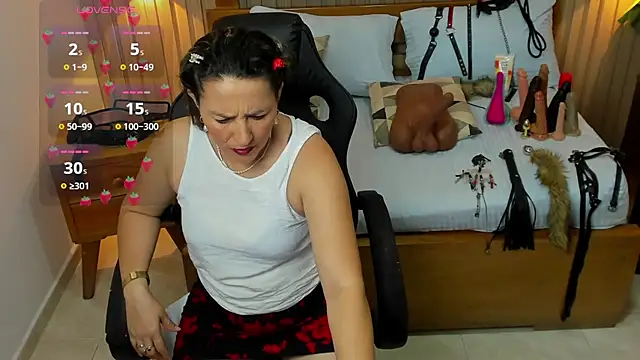 Snapshot of luciana_ballesteros_ chatting on October 4, 2025, 12:39 pm luciana ballesteros  online show from October 4, 2025, 12:39 pm