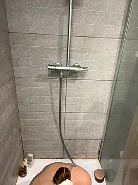 lyajoliee online show from March 22, 2026, 8:38 am