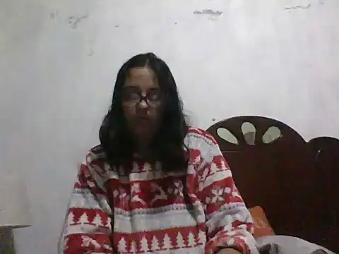 Samanthat33 online show from March 11, 2025, 3:47 am