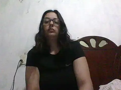 Samanthat33 online show from March 9, 2025, 4:11 pm