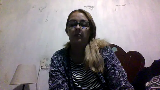 Samanthat33 online show from October 6, 2025, 6:03 am