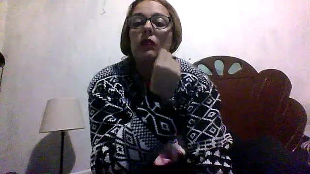 Samanthat33 online show from November 17, 2025, 3:21 am