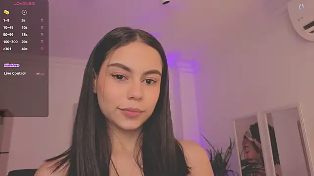 Snapshot of Aleejaa__ chatting on September 23, 2025, 11:28 am Aleejaa   online show from September 23, 2025, 11:28 am