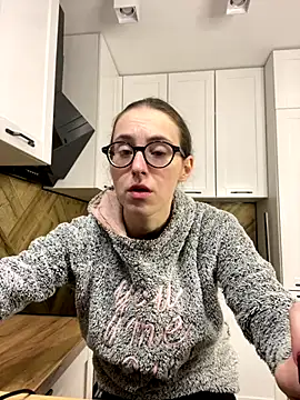 Snapshot of MartiniiSelenna chatting on October 2, 2025, 5:55 am MartiniiSelenna online show from October 2, 2025, 5:55 am