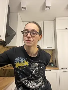 Snapshot of MartiniiSelenna chatting on October 21, 2025, 5:51 am MartiniiSelenna online show from October 21, 2025, 5:51 am