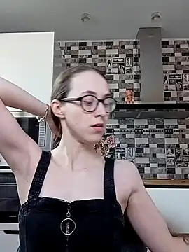 MartiniiSelenna online show from March 11, 2025, 6:41 am