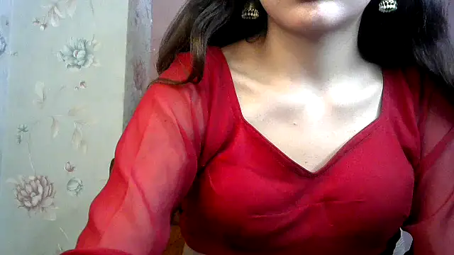 Snapshot of binisa_45 chatting on January 5, 2025, 2:52 pm binisa 45 online show from January 5, 2025, 2:52 pm