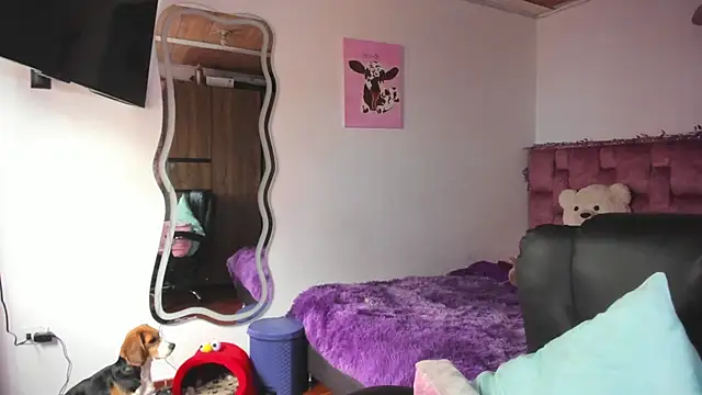 ladyrd1 online show from February 21, 2026, 9:06 pm