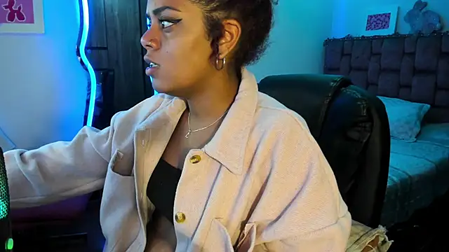 ladyrd1 online show from January 27, 2025, 3:15 am