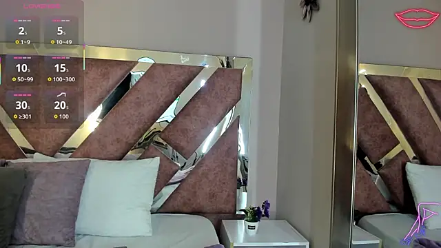 Snapshot of MarianaGarciaa__ chatting on October 24, 2025, 11:42 am MarianaGarciaa online show from October 24, 2025, 11:42 am