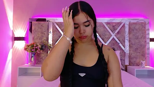 Snapshot of MarianaGarciaa__ chatting on September 20, 2025, 11:26 am MarianaGarciaa online show from September 20, 2025, 11:26 am