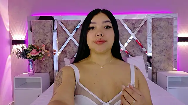 MarianaGarciaa   online show from March 3, 2026, 4:14 pm