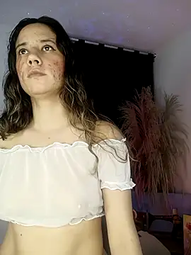 Snapshot of lovely_kitt chatting on October 7, 2025, 12:11 am lovely kitt online show from October 7, 2025, 12:11 am