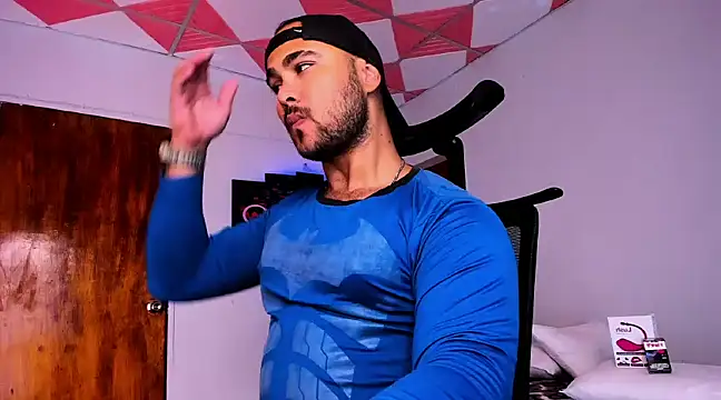Sebas-hott online show from January 14, 2025, 4:04 am