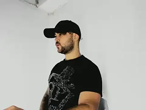 Sebas-hott online show from November 9, 2025, 10:03 pm