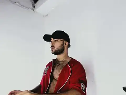 Snapshot of Sebas-hott chatting on October 26, 2025, 11:05 pm Sebas-hott online show from October 26, 2025, 11:05 pm